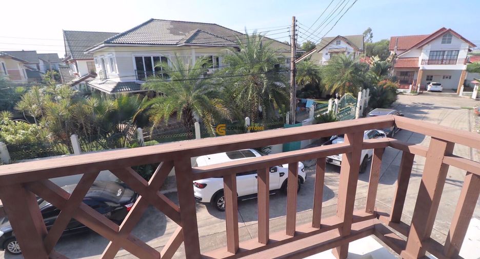 Casa en alquiler y en venta de 4 habitaciones en East Pattaya, Pattaya