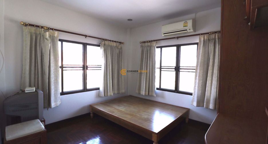 Casa en alquiler y en venta de 4 habitaciones en East Pattaya, Pattaya