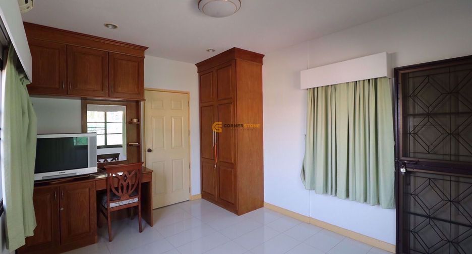 Casa en alquiler y en venta de 4 habitaciones en East Pattaya, Pattaya