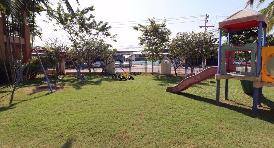 Casa en alquiler y en venta de 4 habitaciones en East Pattaya, Pattaya