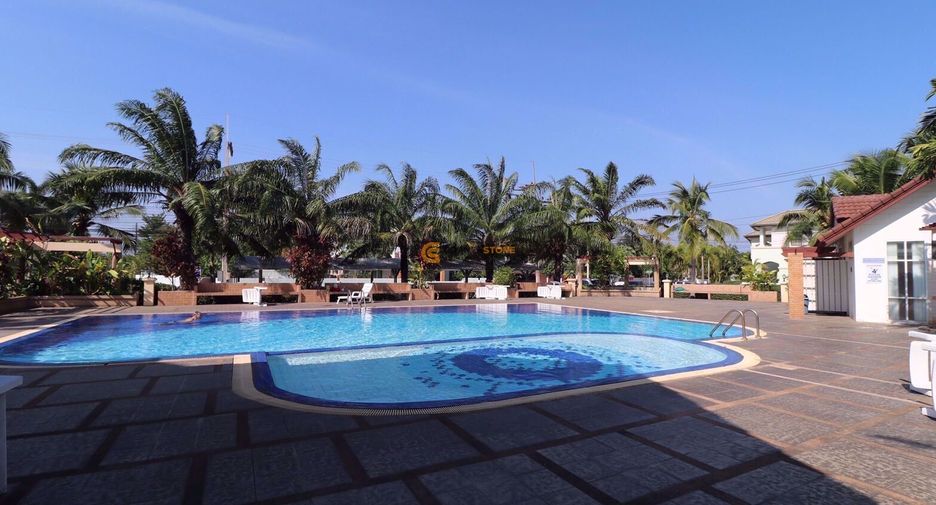 Casa en alquiler y en venta de 4 habitaciones en East Pattaya, Pattaya