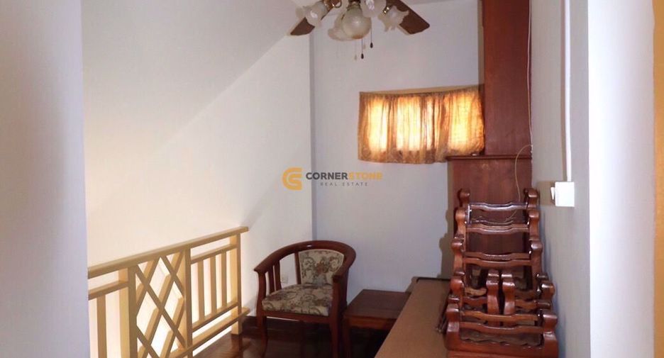 Casa en alquiler y en venta de 4 habitaciones en East Pattaya, Pattaya