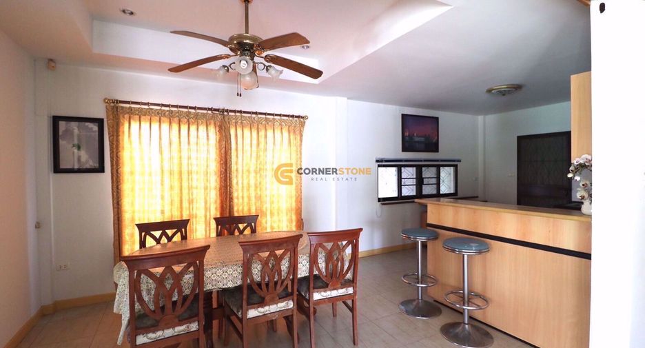 Casa en alquiler y en venta de 4 habitaciones en East Pattaya, Pattaya