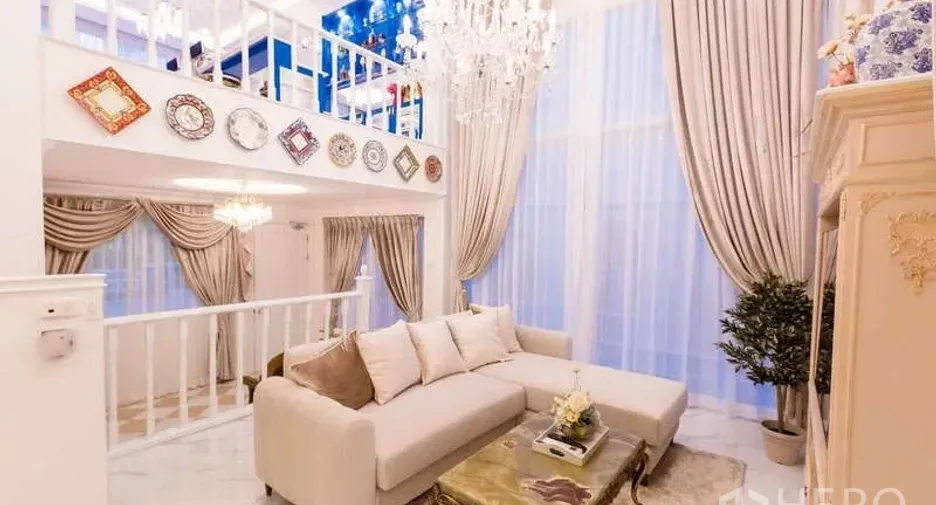 For rent 4 bedrooms townhouse in Bang Kapi, Bangkok