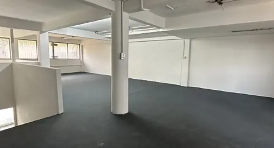 For rent retail Space in Phra Khanong, Bangkok