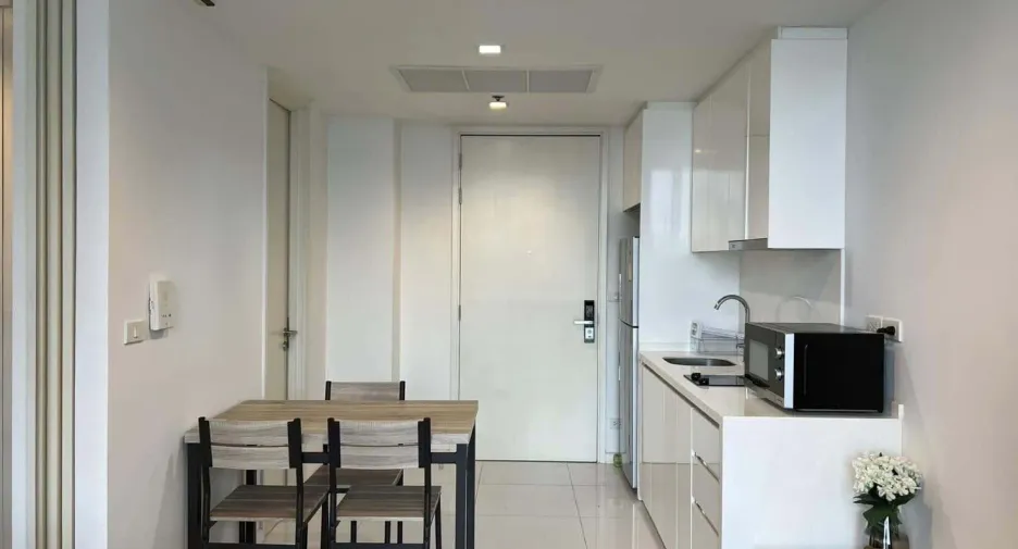 For sale 1 Beds condo in Sathon, Bangkok