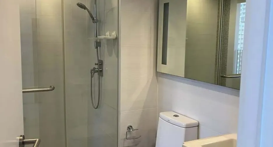 For sale 1 Beds condo in Sathon, Bangkok