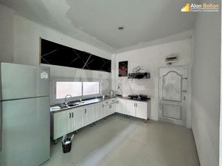 À louer et à vendre 3 chambres maison à Bang Lamung, Chonburi