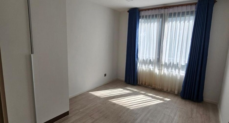 For sale 1 Beds condo in Lat Phrao, Bangkok