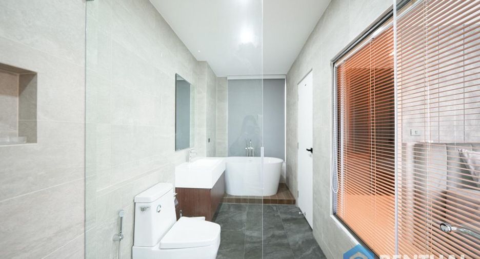 For sale 4 ベッドルーム house in East Pattaya, Pattaya