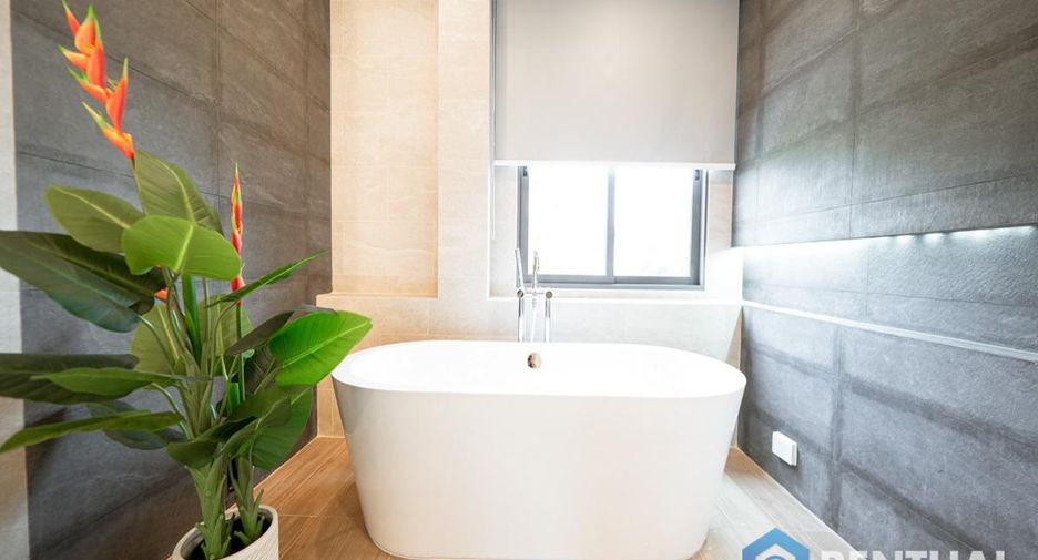 For sale 4 ベッドルーム house in East Pattaya, Pattaya