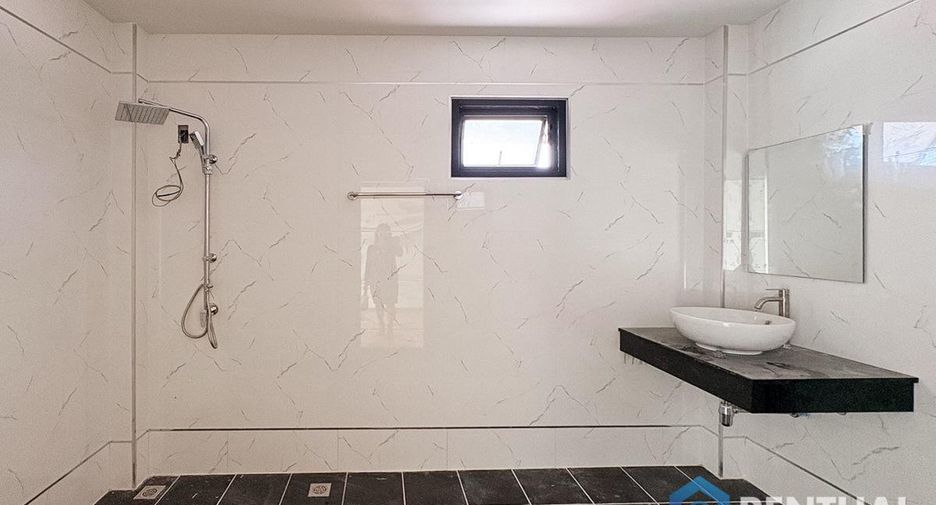 Haus zum Kauf mit 3 Zimmer in Bang Lamung, Chonburi