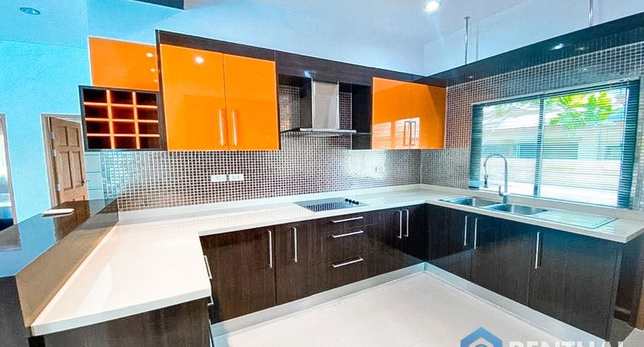 À vendre 3 chambres maison à Huay Yai, Pattaya