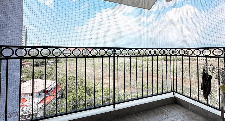 Продажа 3 спальни кондо в Банг Ламунг, Чонбури