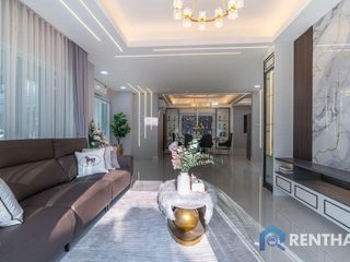 Casa en venta de 5 habitaciones en Bang Lamung, Chonburi