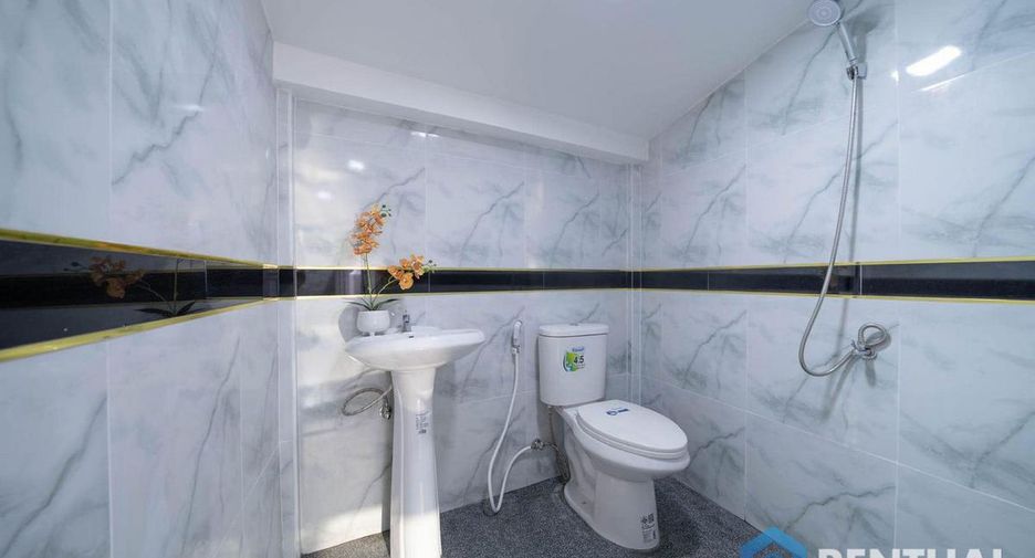 Haus zum Kauf mit 5 Zimmer in Bang Lamung, Chonburi