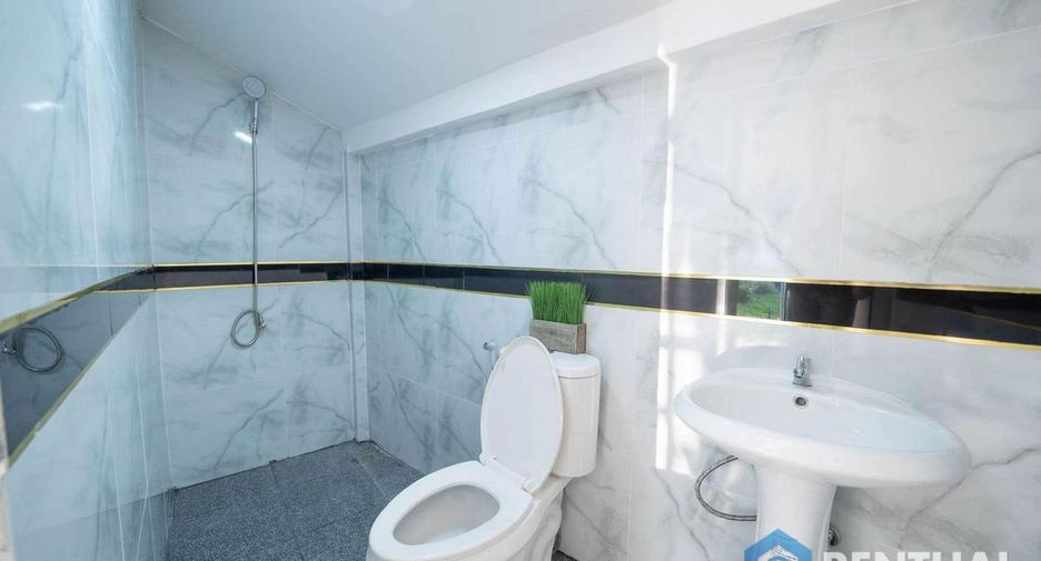 Haus zum Kauf mit 5 Zimmer in Bang Lamung, Chonburi