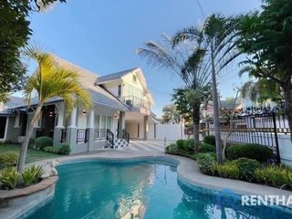 Casa en venta de 5 habitaciones en Bang Lamung, Chonburi