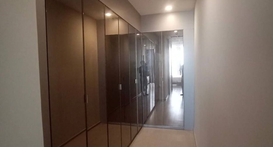 Condo en alquiler de 3 habitaciones en Pathum Wan, Bangkok