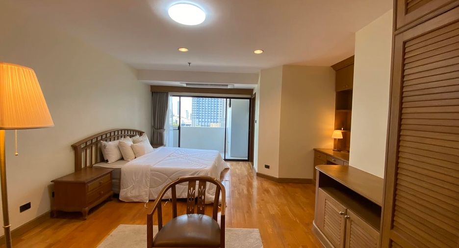 For sale 3 ベッドルーム condo in Watthana, Bangkok