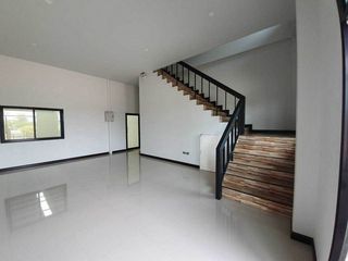 For rent warehouse in Mueang Samut Sakhon, Samut Sakhon