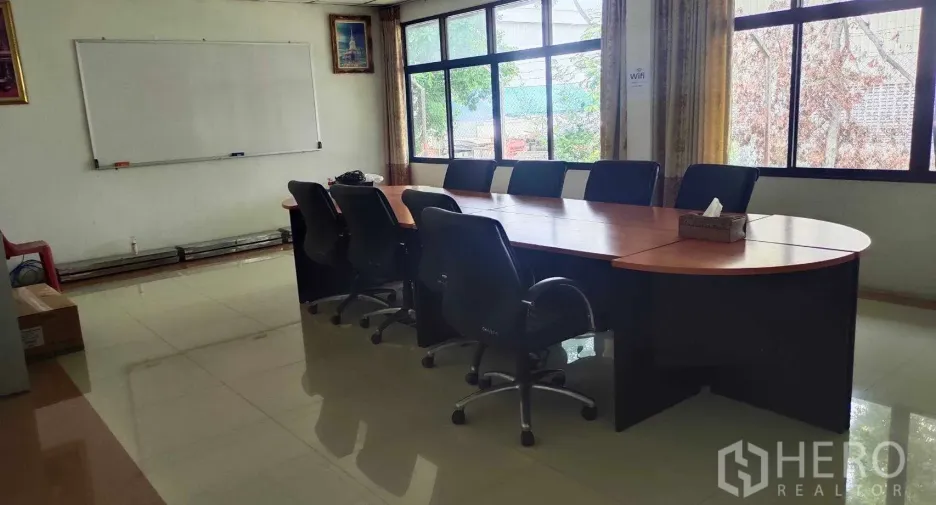 For sale warehouse in Nikhom Phatthana, Rayong