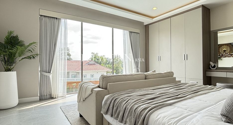 Casa en venta de 7 habitaciones en Bang Lamung, Chonburi