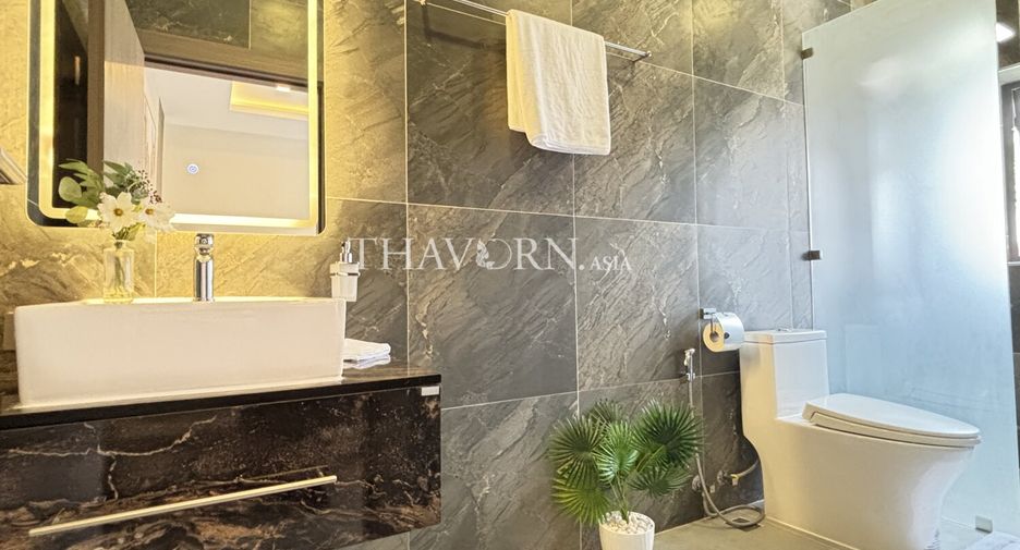 Casa en venta de 7 habitaciones en Bang Lamung, Chonburi