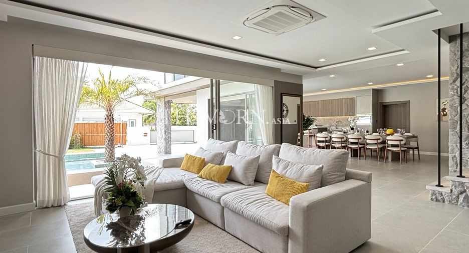 Casa en venta de 7 habitaciones en Bang Lamung, Chonburi