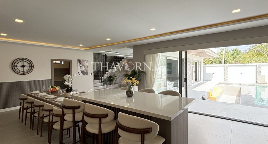 Casa en venta de 7 habitaciones en Bang Lamung, Chonburi