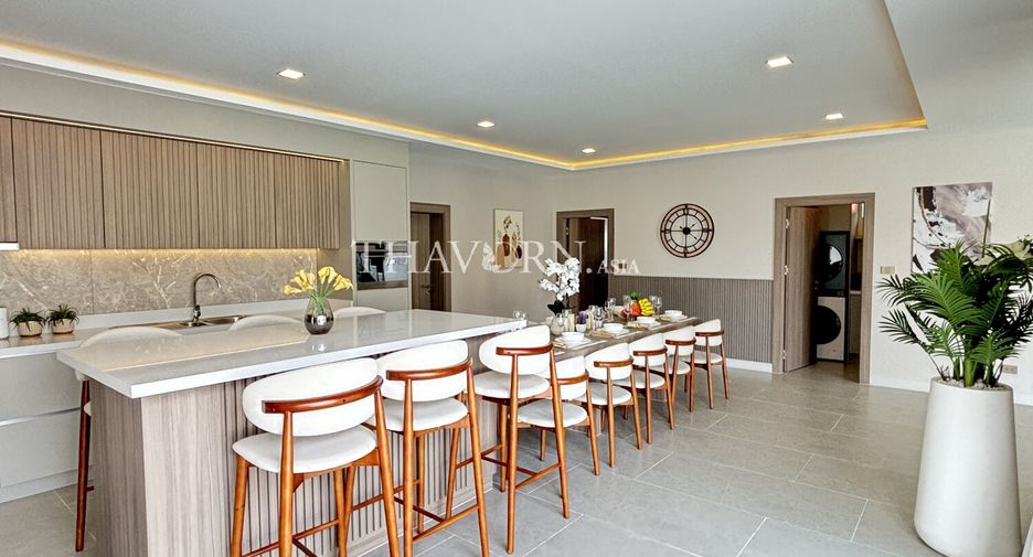 Casa en venta de 7 habitaciones en Bang Lamung, Chonburi
