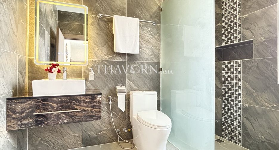 Casa en venta de 7 habitaciones en Bang Lamung, Chonburi