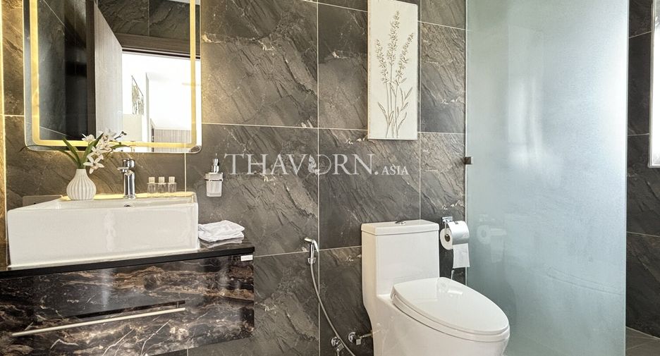 Casa en venta de 7 habitaciones en Bang Lamung, Chonburi