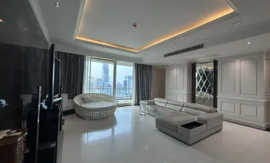 For sale 4 bed condo in Watthana, Bangkok