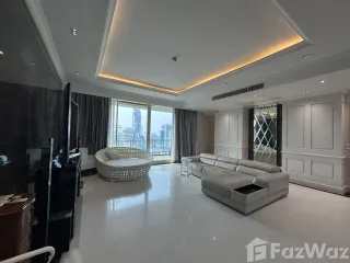 For sale 4 Beds condo in Watthana, Bangkok