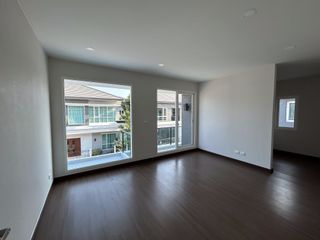 For rent 4 Beds house in Thung Khru, Bangkok