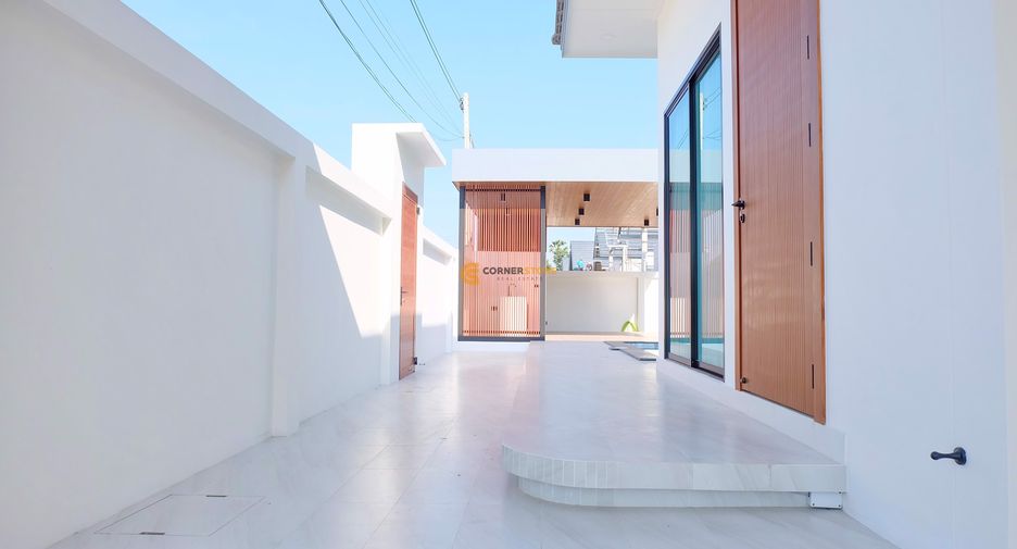 For rent and for sale 3 bedrooms house in Bang Lamung, Chonburi