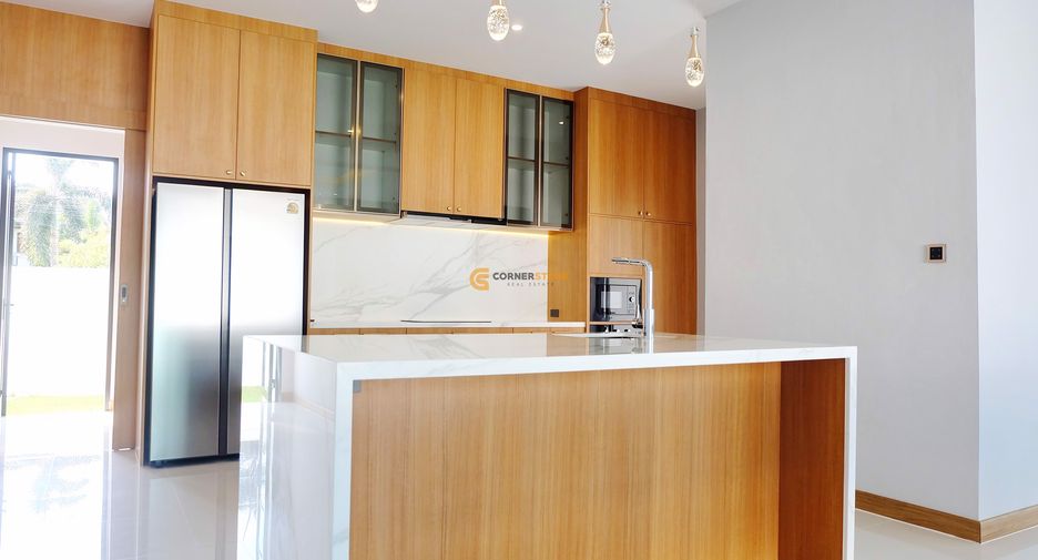 For rent and for sale 3 bedrooms house in Bang Lamung, Chonburi