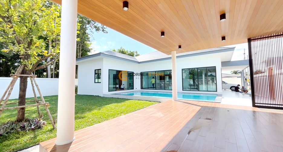 For rent and for sale 3 bedrooms house in Bang Lamung, Chonburi