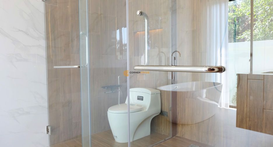For rent and for sale 3 bedrooms house in Bang Lamung, Chonburi