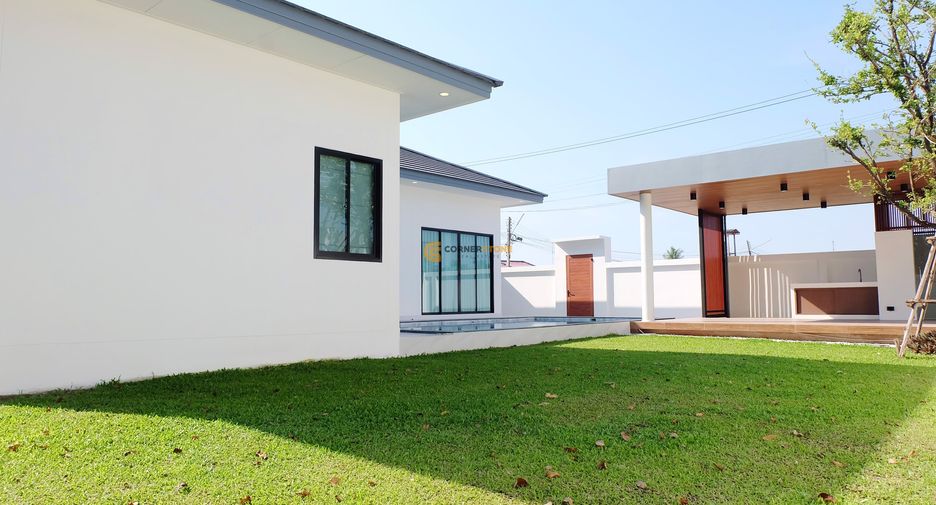 For rent and for sale 3 bedrooms house in Bang Lamung, Chonburi