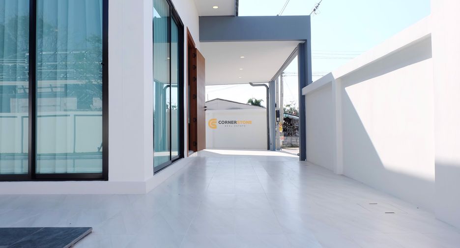 For rent and for sale 3 bedrooms house in Bang Lamung, Chonburi