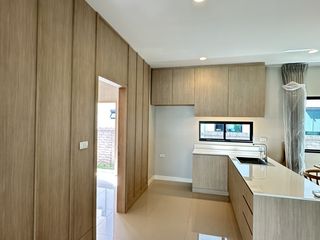 For sale 4 Beds house in Lam Luk Ka, Pathum Thani