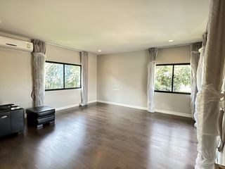 For sale 4 Beds house in Lam Luk Ka, Pathum Thani