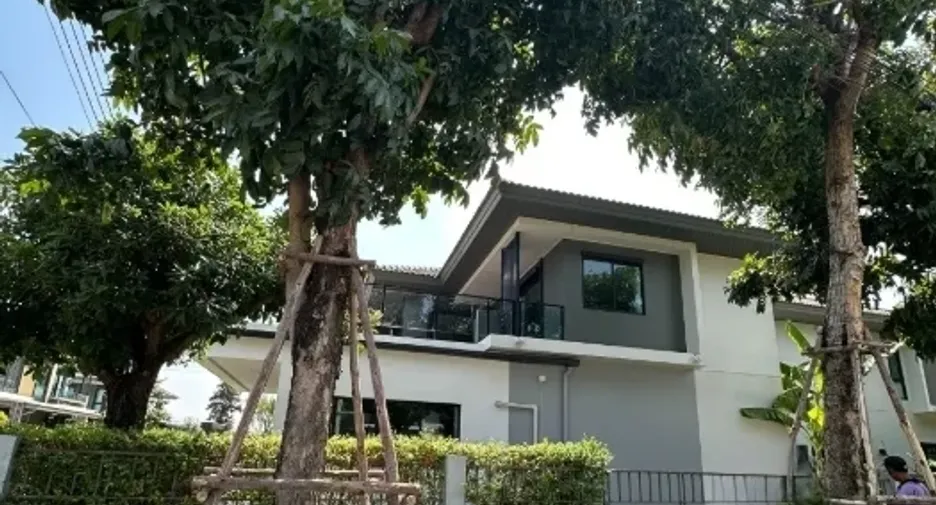 For sale 4 ベッドルーム house in Lam Luk Ka, Pathum Thani