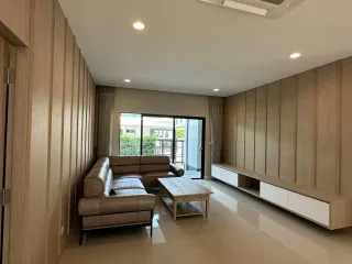 Haus zum Kauf mit 4 Zimmer in Lam Luk Ka, Pathum Thani