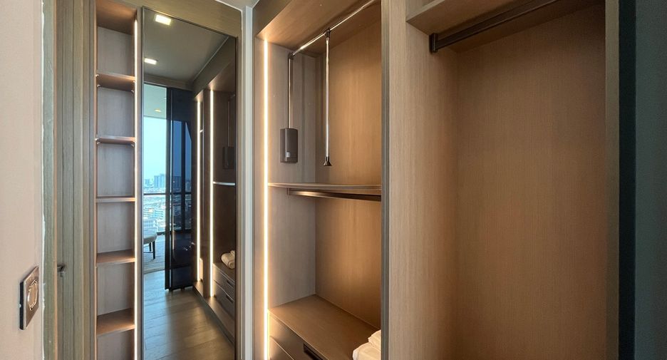 For sale 2 bedrooms condo in Watthana, Bangkok