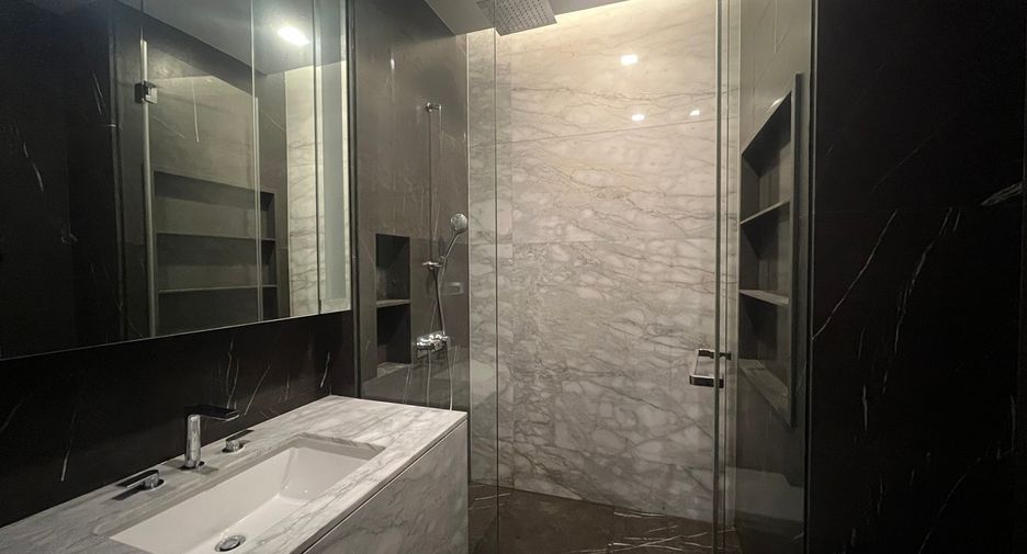 For sale 2 bedrooms condo in Watthana, Bangkok