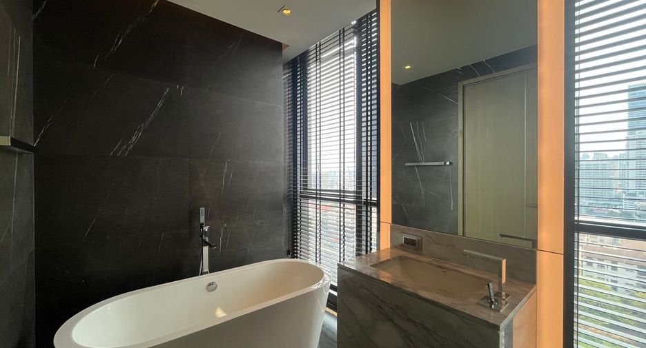 For sale 2 bedrooms condo in Watthana, Bangkok