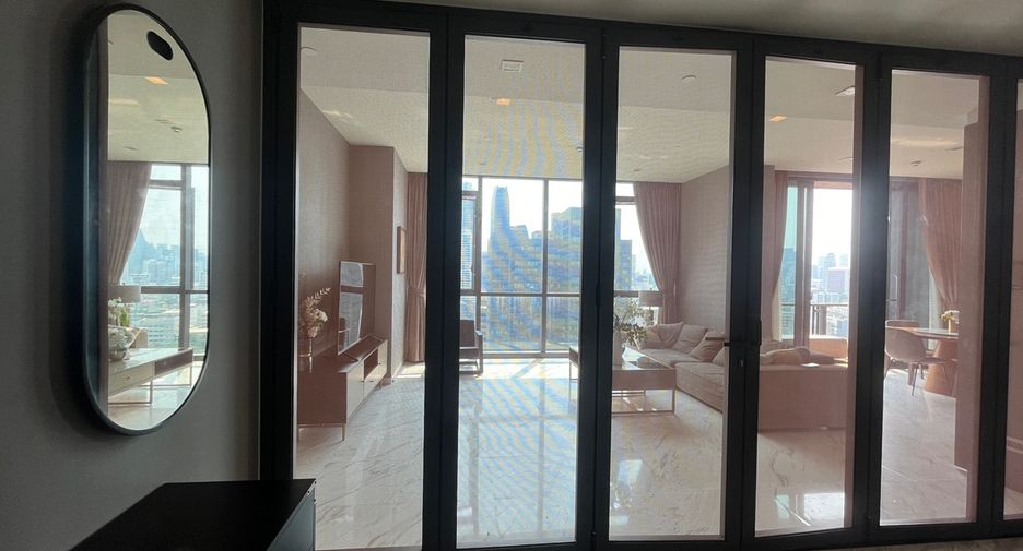 For sale 2 bedrooms condo in Watthana, Bangkok